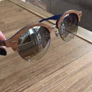Unisex Rayban sunglasses!